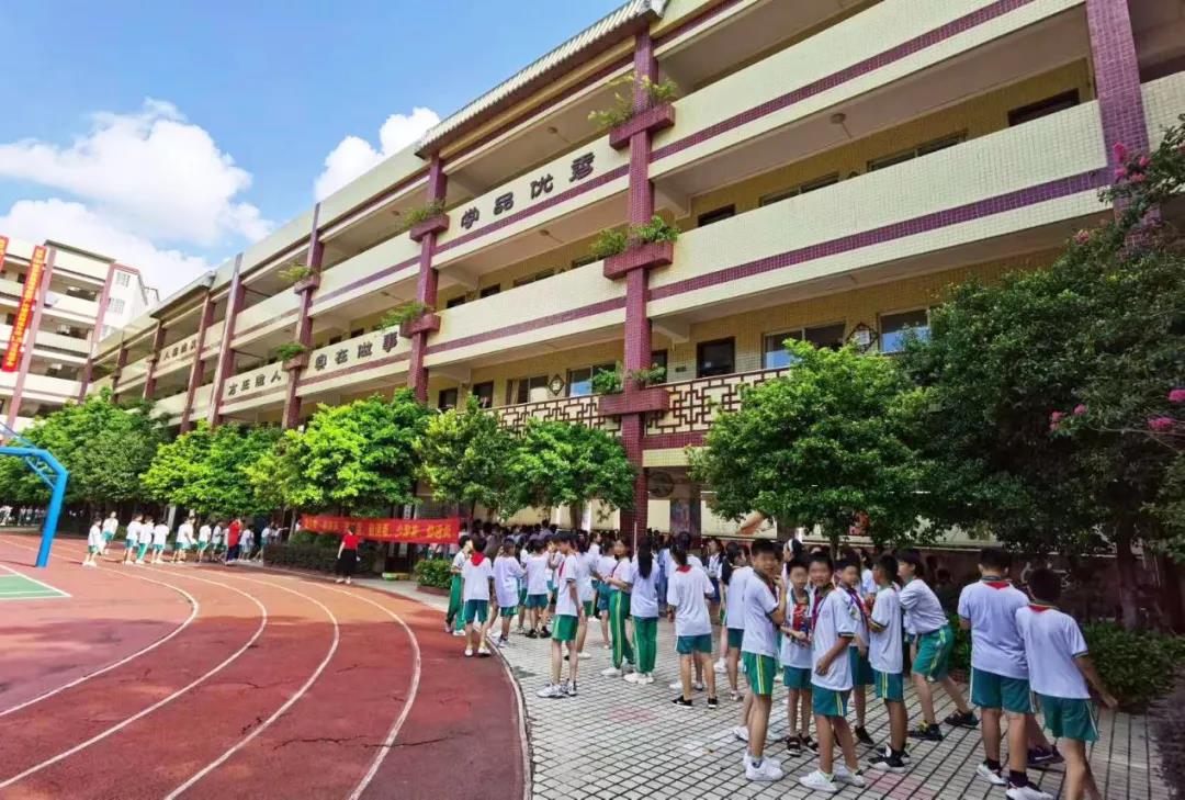 上门体检,服务学子--我院健康管理中心为广州方正实验小学开展学生